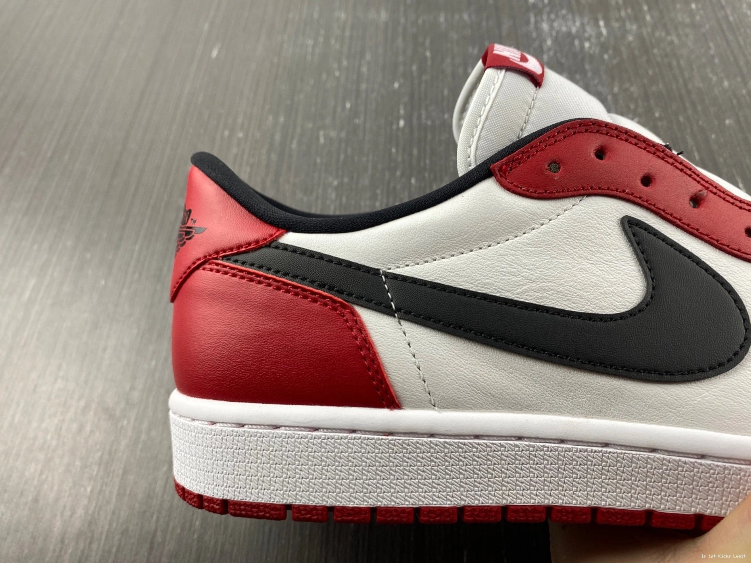 600 Jordan Low 'Chicago' 1 Retro Air 705329 - OG 1019